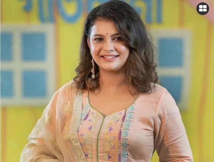 ফের গাঁটছড়া বাঁধলেন শবনম ফারিয়া