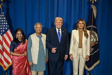 হাস্যোজ্জল ইউনূস ও ট্রাম্প, পাশে মেলানিয়া এবং মেয়ে দিনা